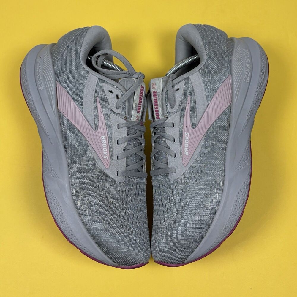Brooks Adrenaline GTS 24 Womens Size 10 Running Sneakers Gray White 1204262E019